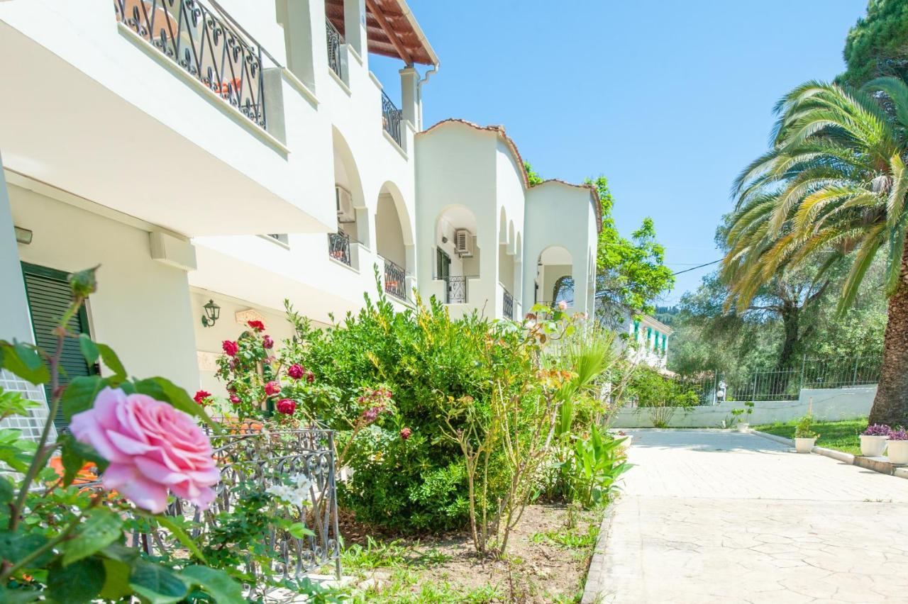 Vassilis Paradise Garden Aparthotel Agios Georgios Pagon Dış mekan fotoğraf