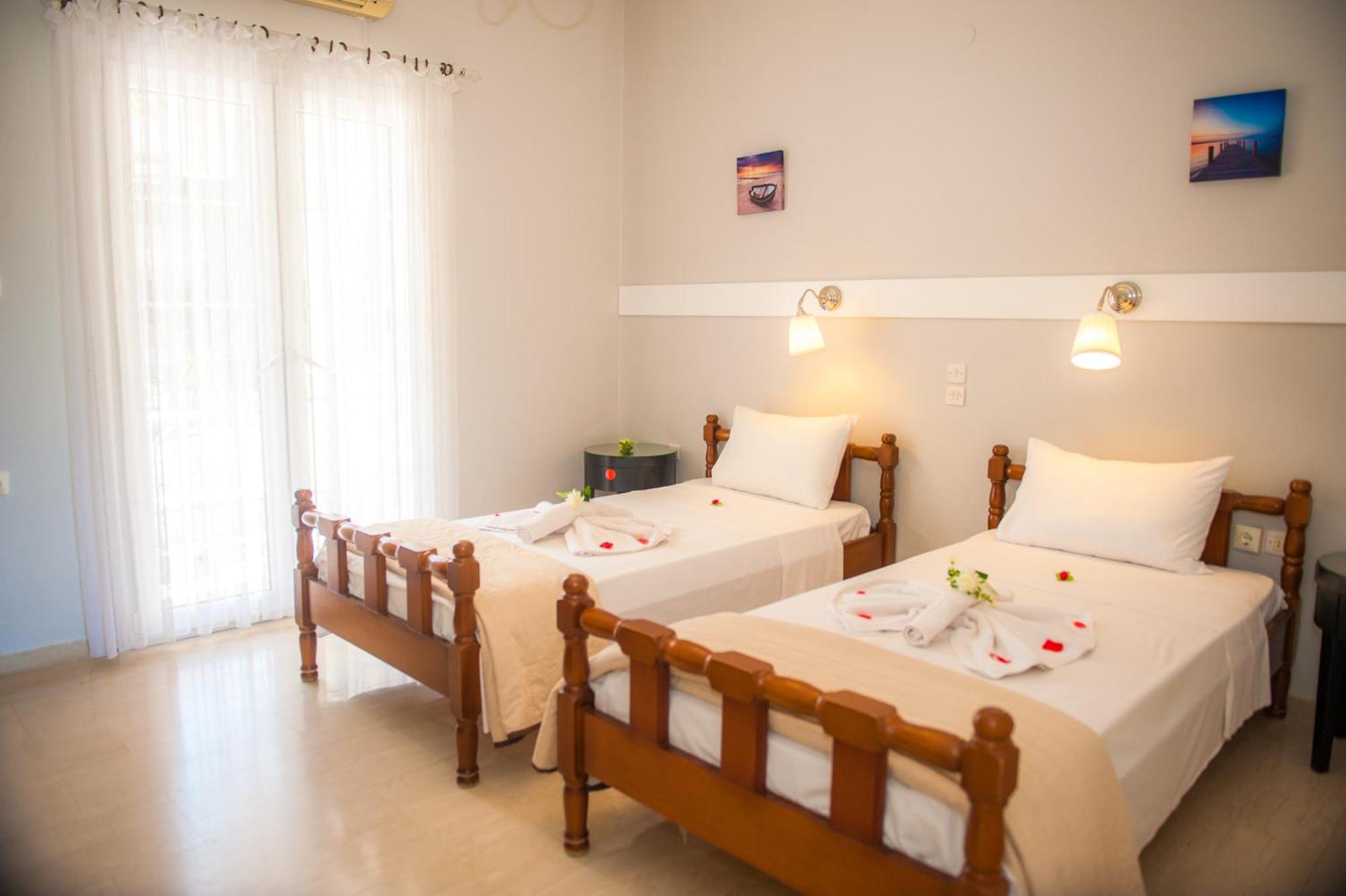 Vassilis Paradise Garden Aparthotel Agios Georgios Pagon Dış mekan fotoğraf