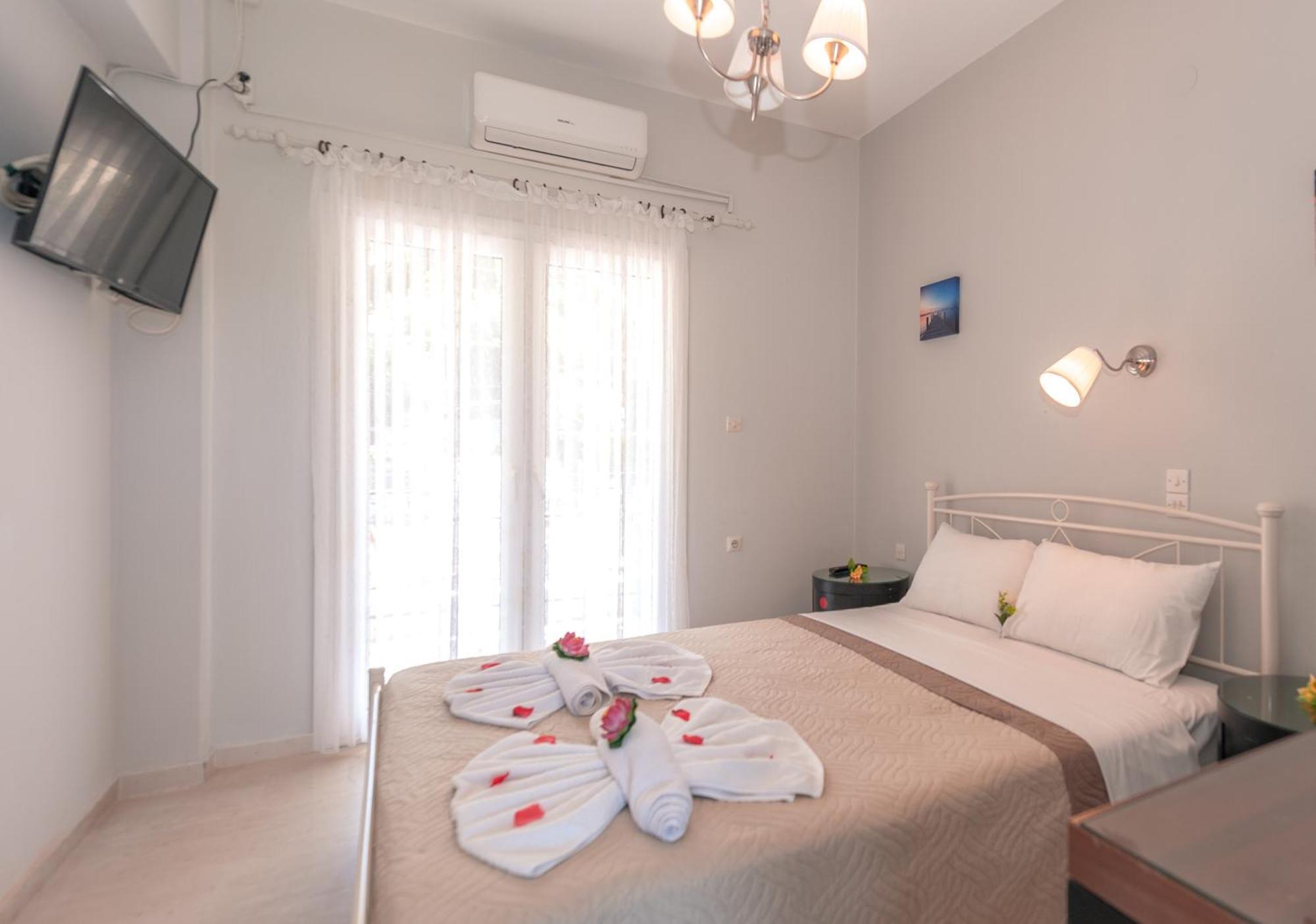 Vassilis Paradise Garden Aparthotel Agios Georgios Pagon Dış mekan fotoğraf