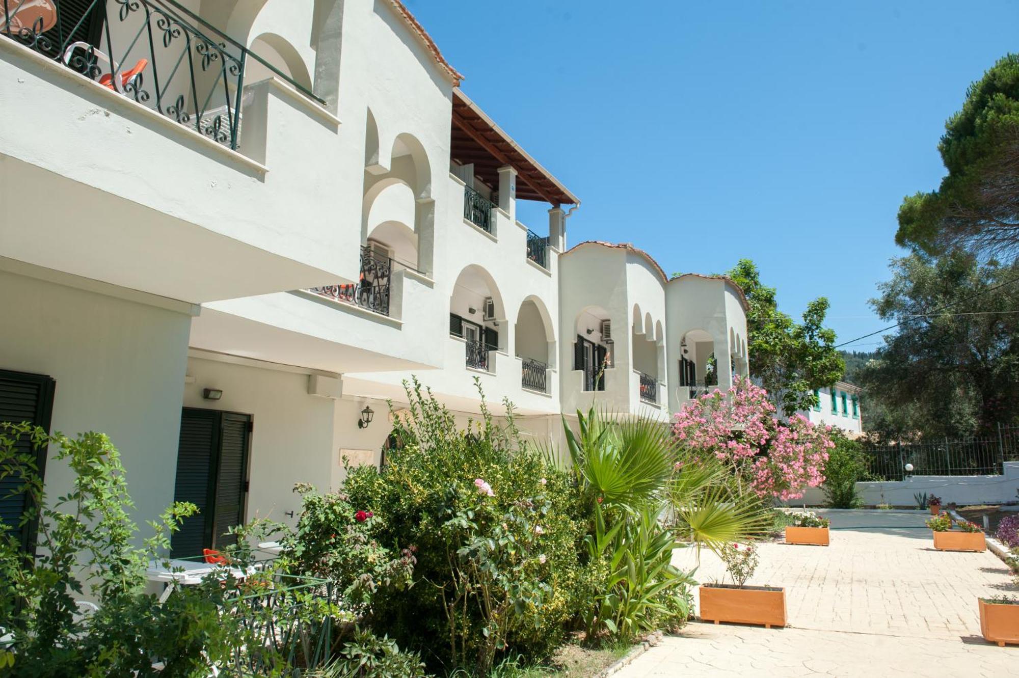 Vassilis Paradise Garden Aparthotel Agios Georgios Pagon Dış mekan fotoğraf