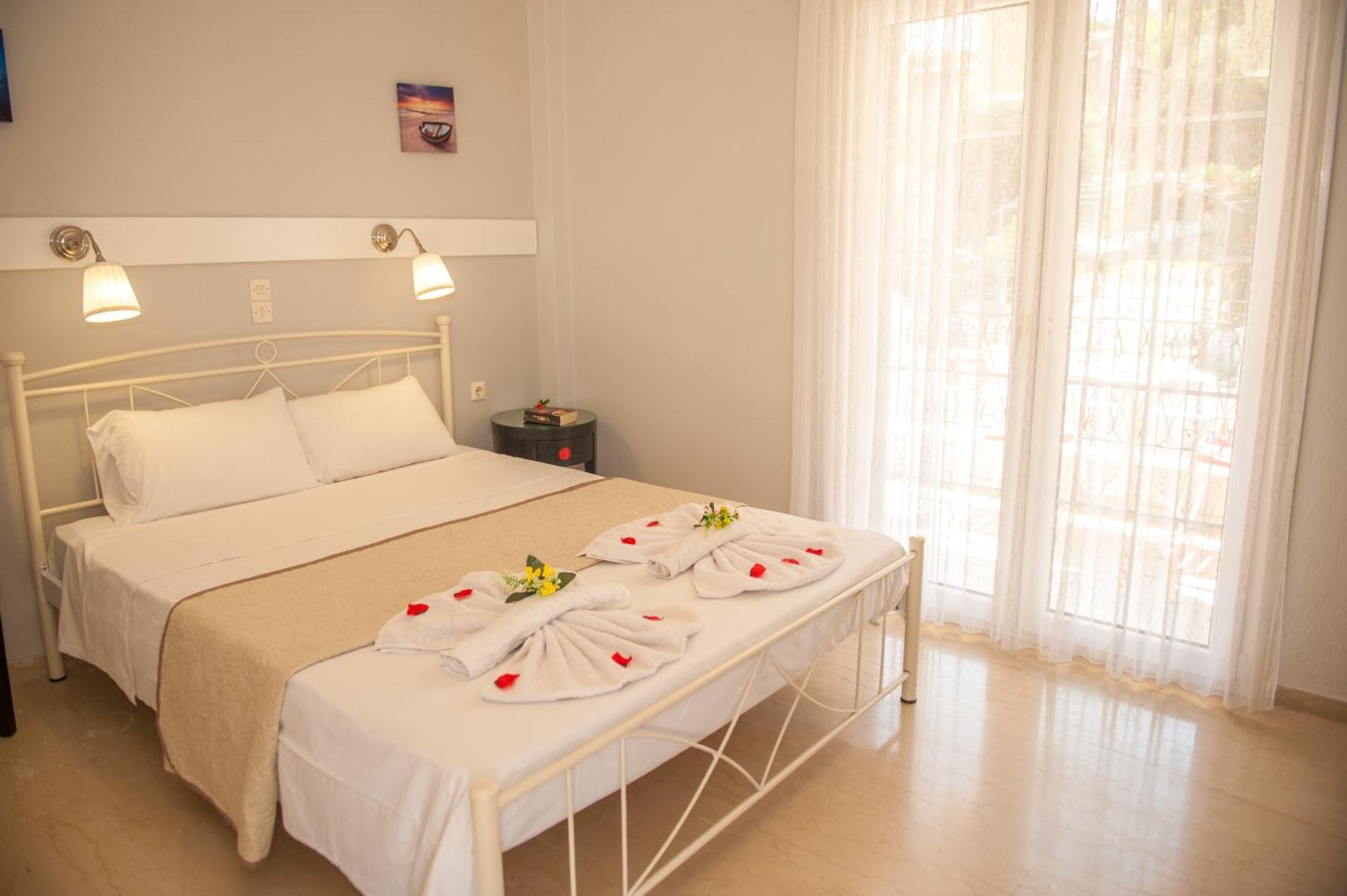 Vassilis Paradise Garden Aparthotel Agios Georgios Pagon Dış mekan fotoğraf